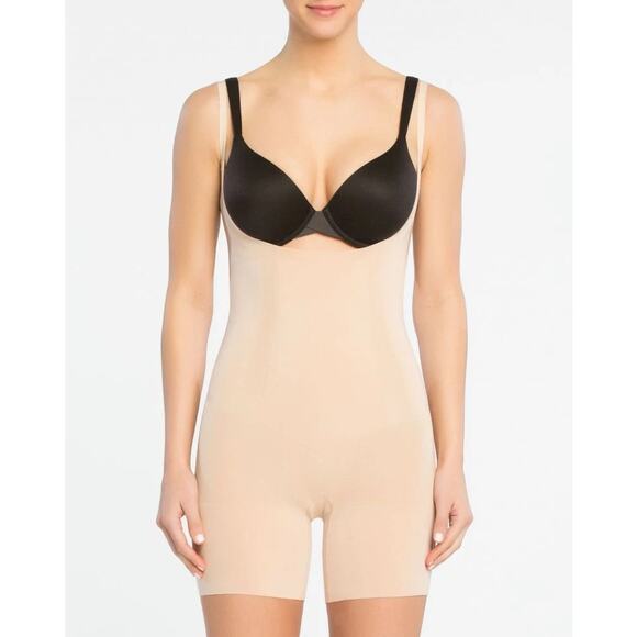 SPANX Sculpt OnCore Open-Bust Mid-Thigh Shapewear Nude Bodysuit Size Small - Picture 1 of 6